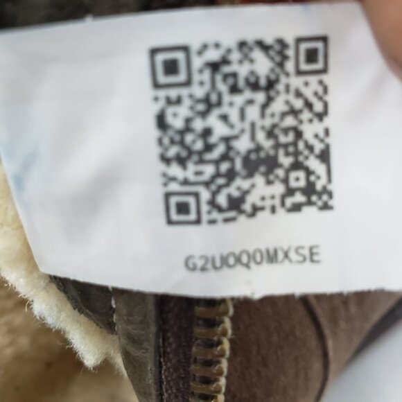 UGG Blayre II Boots 7 Womens Shearling Leather Buckle Strap Brown - Picture 12 of 12